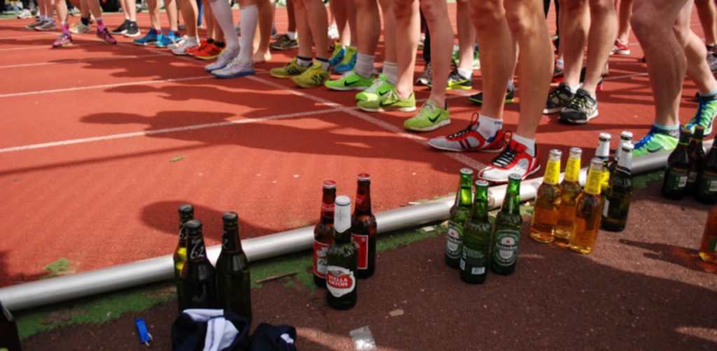 Κατανάλωση αλκοόλ και τρέξιμο: Τι λένε οι ειδικοί;