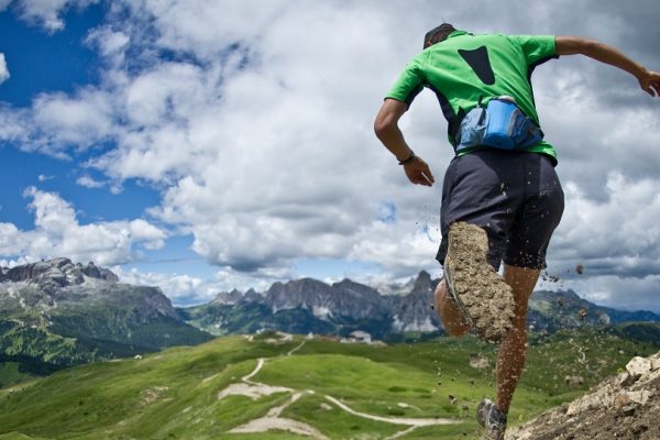 Τρέχοντας στο βουνό: Βασικά tips για να μπεις ομαλά στο... παιχνίδι!
