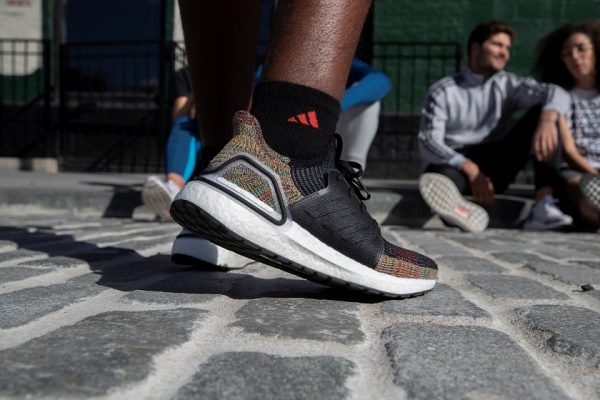 Adidas Ultraboost 19 Dark Pixel: Running παπούτσι κορυφαίας απόδοσης