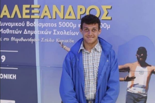 Ξανα στον Μαραθώνιο της Θεσσαλονίκης ο αθλητής με αυτισμό Νίκος Τουλίκας